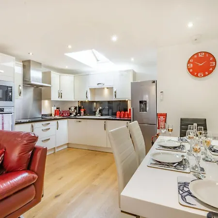 Holiday home Cobble - Uk38973 Whitby